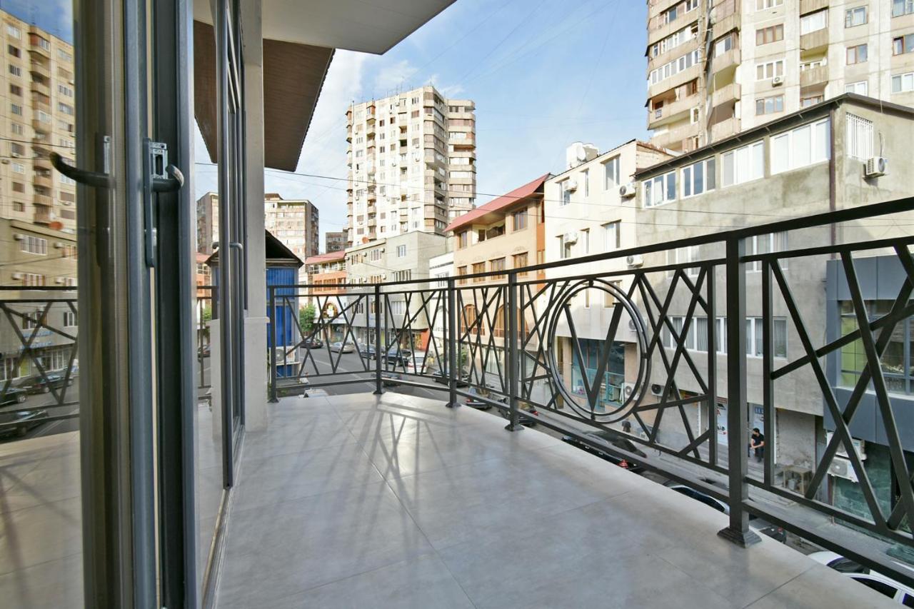 New Apartment In Yerevan City Center Buitenkant foto